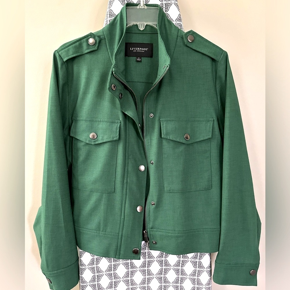 EUC Women’s Liverpool Los Angeles Green Jacket — Size Medium